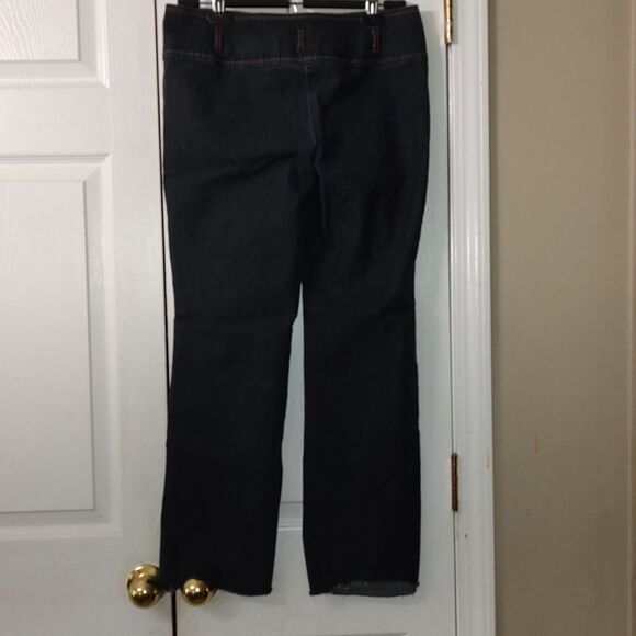 Bisou Bisou black rough hem capris  Sz 6 - Picture 4 of 10